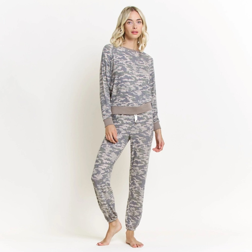 Honeydew Intimates Gray Camouflage Pajama Set